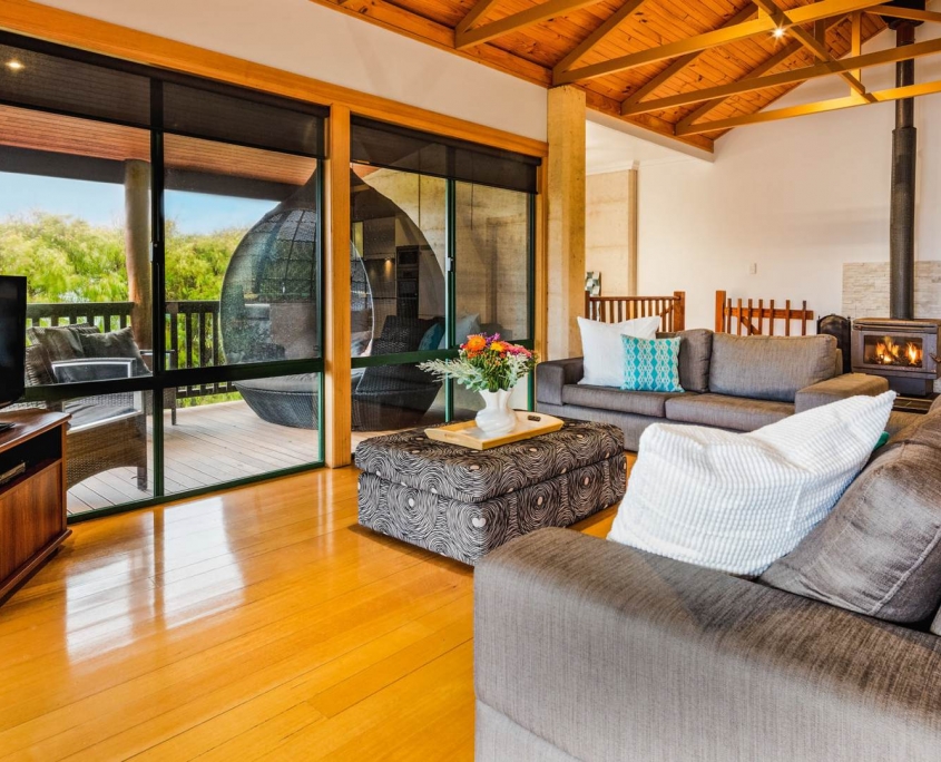 Luxurious and family friendly oceanview holiday homes in Prevelly and